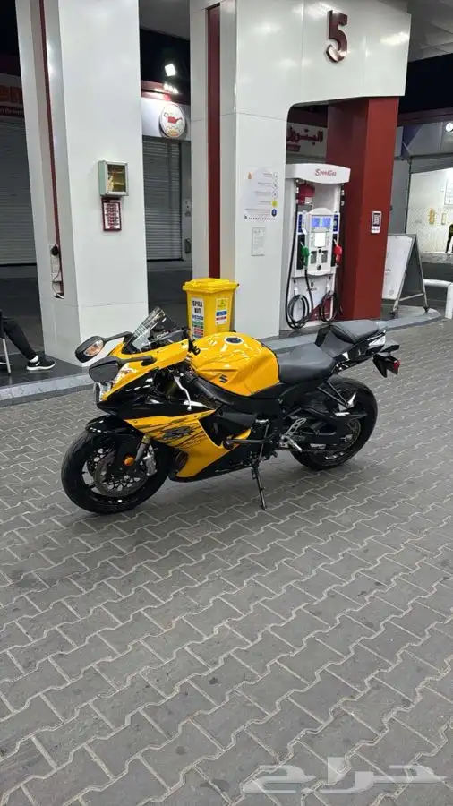 ريس سوزكي 750 فيابر وكاله 0