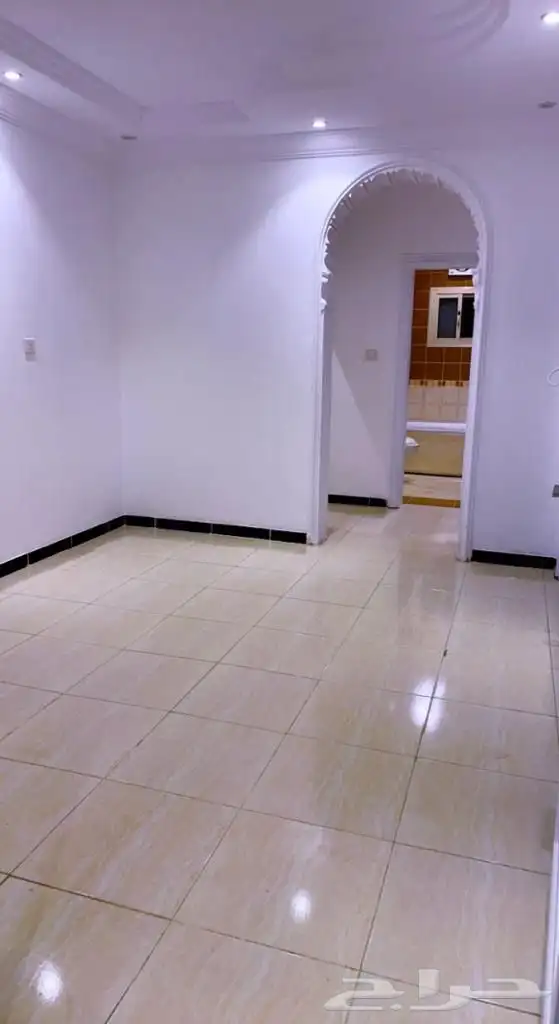 روف 4 غ للايجار بحي الريان5. 3