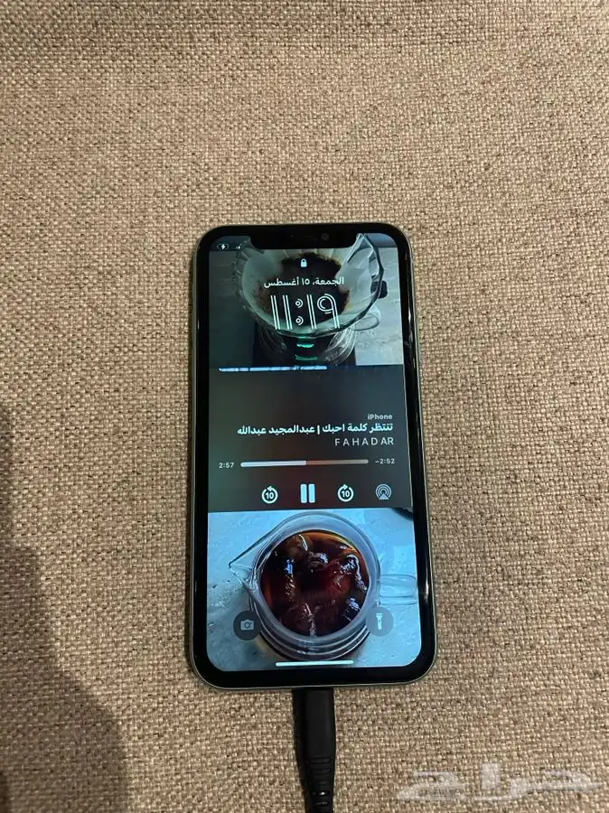 ايفون 11 العادي 1