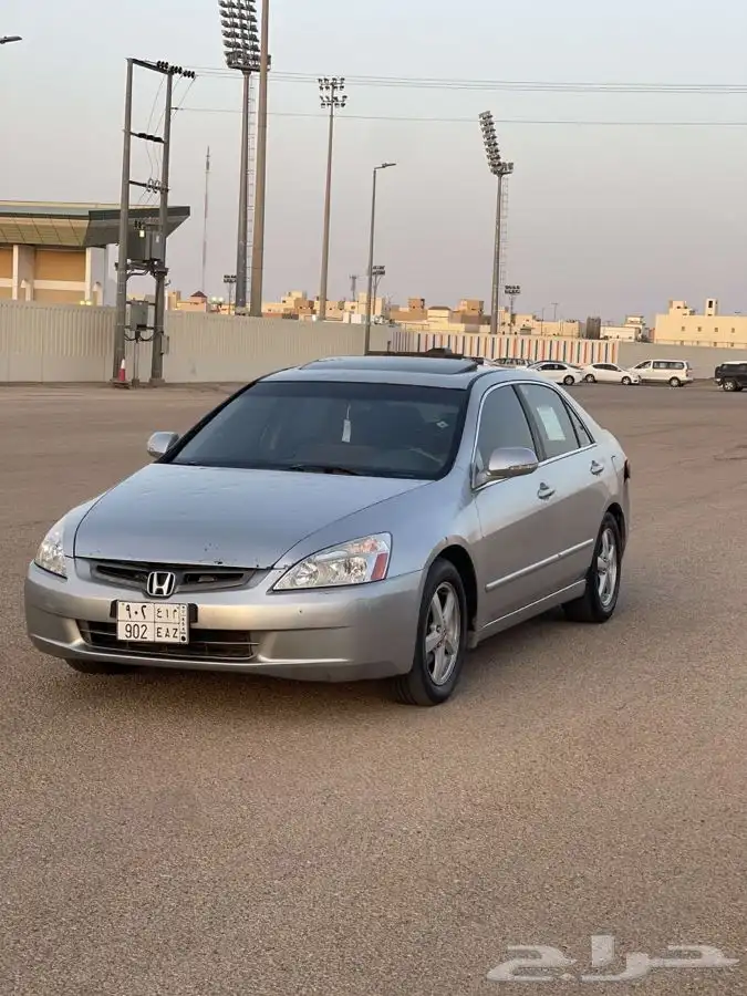 اكورد 2005 للبيع 2