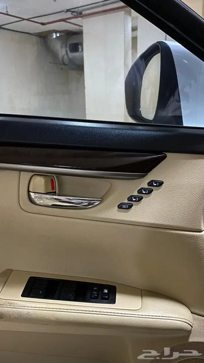 للبيع لكزس es250 11