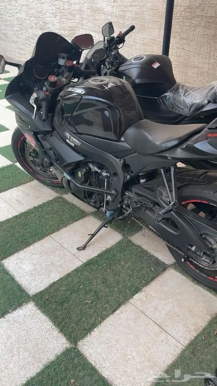 دباب سوزوكي 750 2