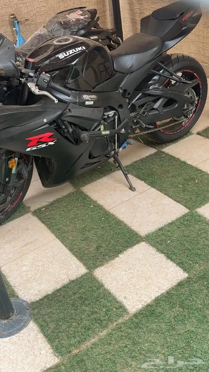 دباب سوزوكي 750 0
