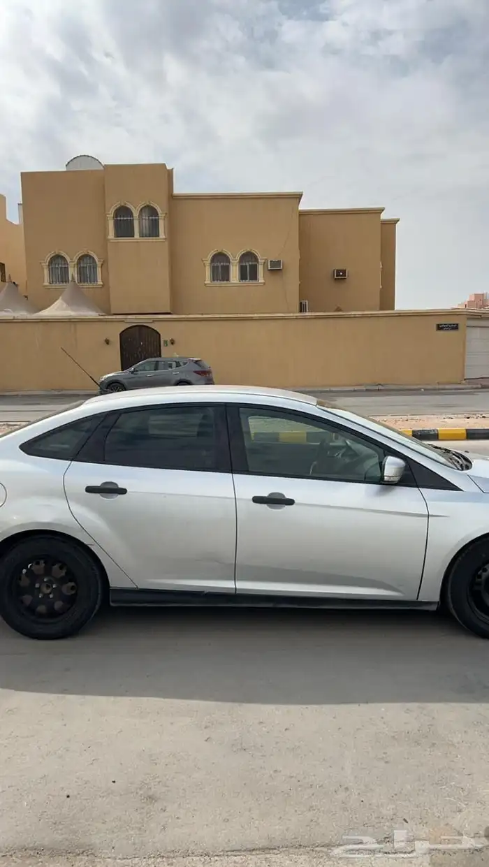 فورد فوكس موديل 2012 ماشيه 219000 الف .ك 1