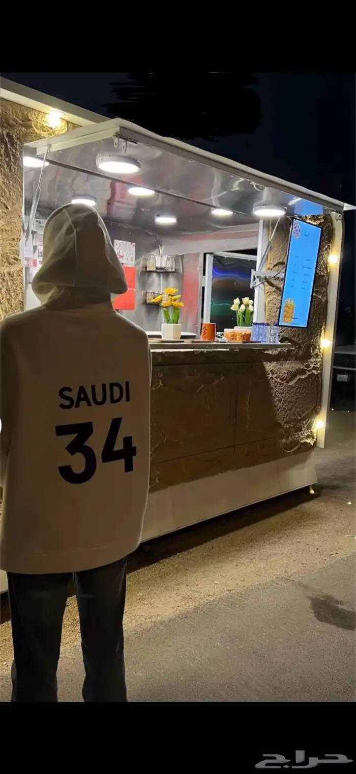 للبيع فود ترك شبه جديد 0