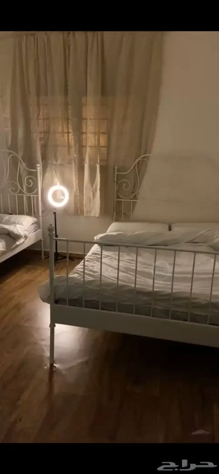 سريرين ودولاب ملابس 2