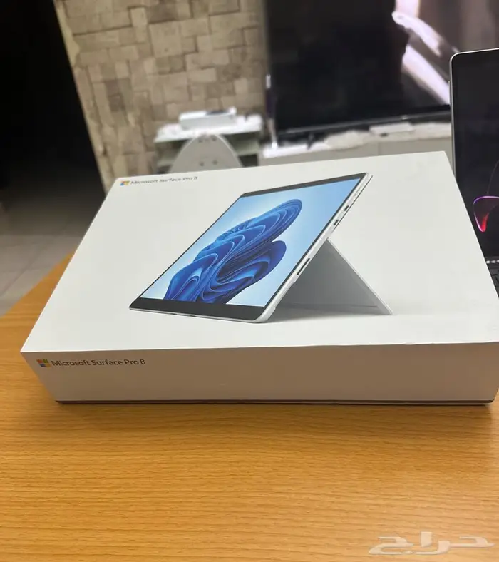 للبيع مايكروسوفت سيرفس pro8 اخو الجديد 3
