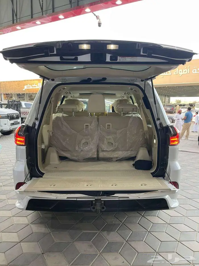 لكزس 2019 LX570 بلاك ايديشن 15
