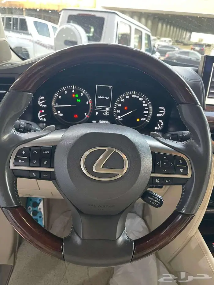 لكزس 2019 LX570 بلاك ايديشن 14