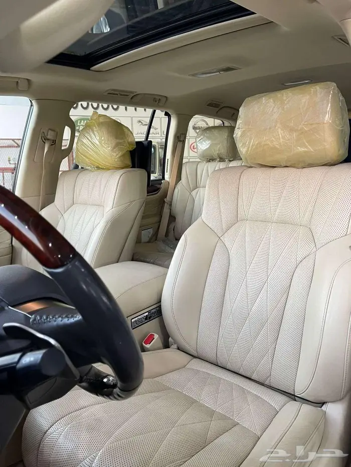 لكزس 2019 LX570 بلاك ايديشن 9