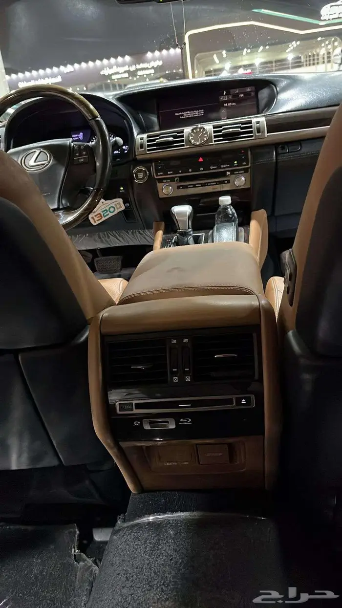 لكزس LS460 فل كامل سعودي موديل 2015 7