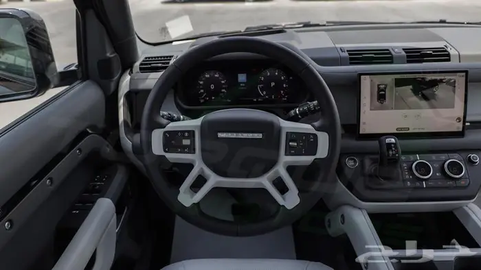 2025 لاندر روفر ديفندر 110 HSE DYNAMIC P400 اصفار مع ضمان 7