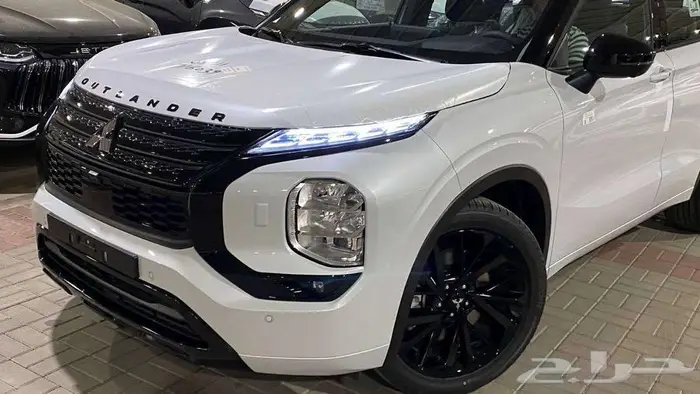 عرض خاااص متسوبيشي اوتلاندر 2025 بلاك سام اعلى فئة 0