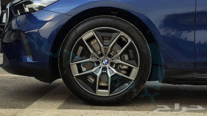 2025 BMW 5-SERIES 520i 2.0T RWD GCC 0Km 32