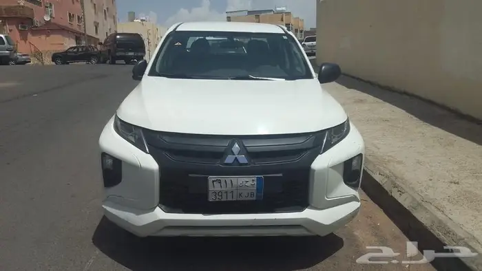 ميتسوبيشي 2023 L200 للتنازل 5
