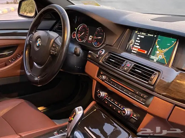 بي ام دبليو 520i 2016 بحالة ممتازة 33
