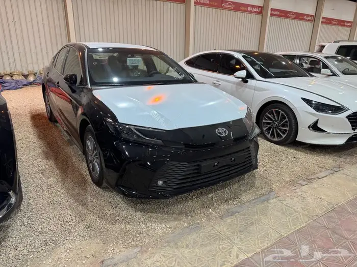 كامري أسود 25 سعودي ب 117500 0