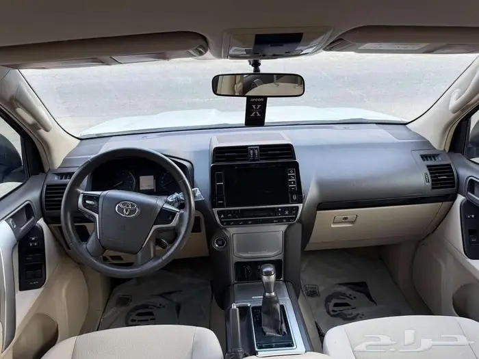 تويوتا برادو نص فل TXL V6 ابيض ممشى 112 الف بنزين 2020 9