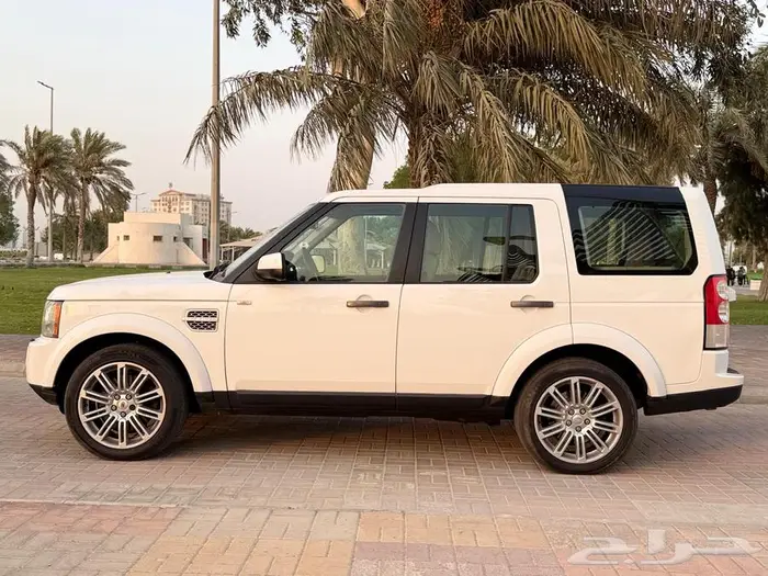 لاندروفر دسكفري LR4 2013 3