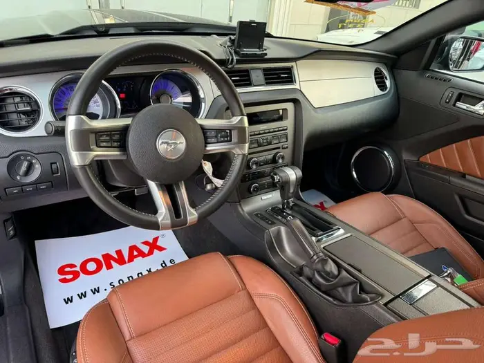FORD MUSTANG VIP مخزن 2012 للمستخدم V6 1