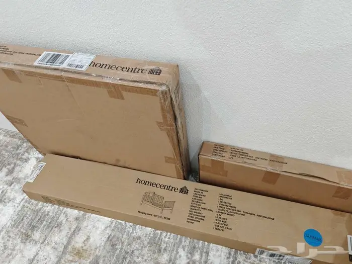 سرير اطفال جديد بالكرتون بدون مرتبه 1