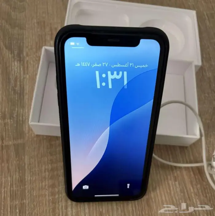 للبيع ايفون 11 سعة 128 مع هدية 6