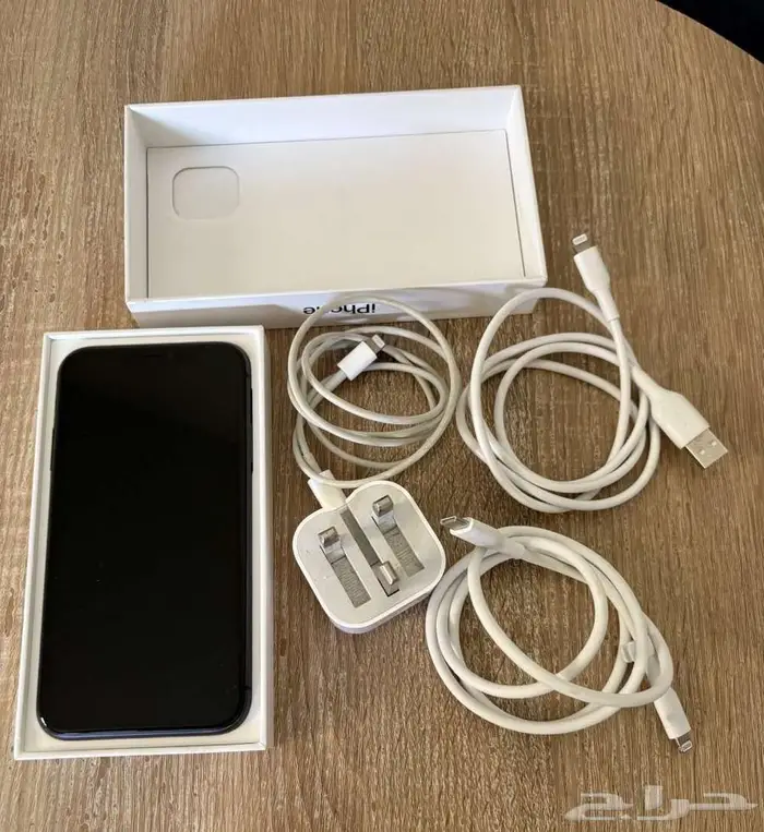 للبيع ايفون 11 سعة 128 مع هدية 1