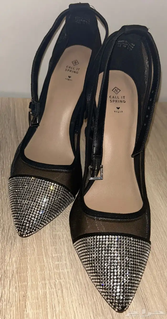 للبيع كعب نسائي من ماركة Call it Spring   استعمال بسيط 3