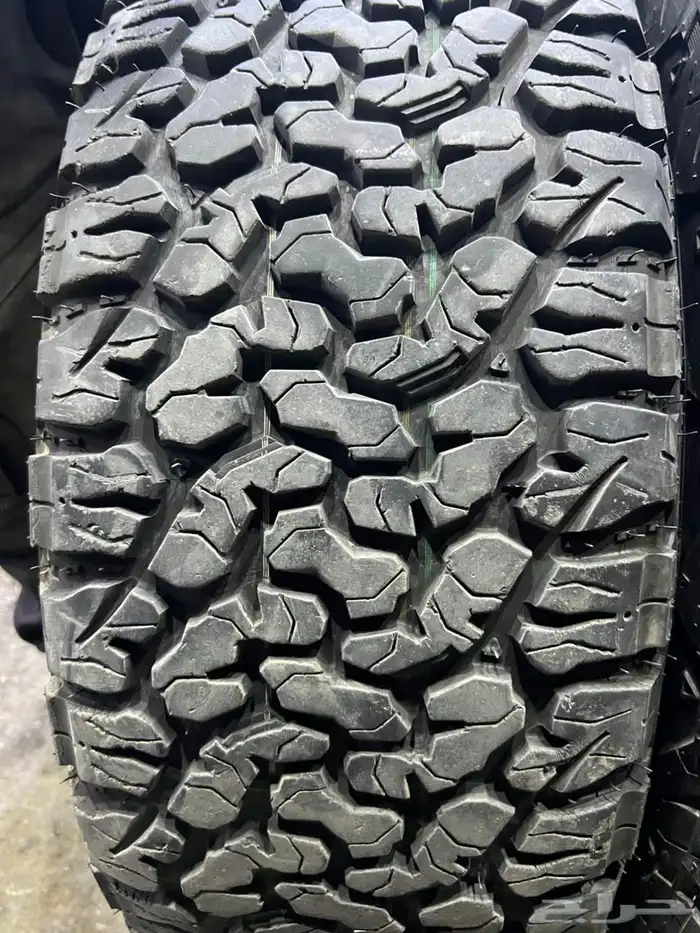 كفرات ودواي نص حجري مقاس 285 70 17 3