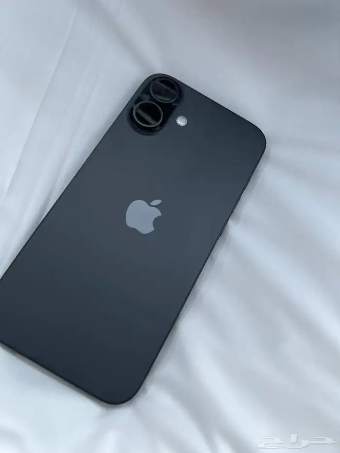 iPhone 16 Plus طارية 100   128 قيقا تيتانيوم اسود 3