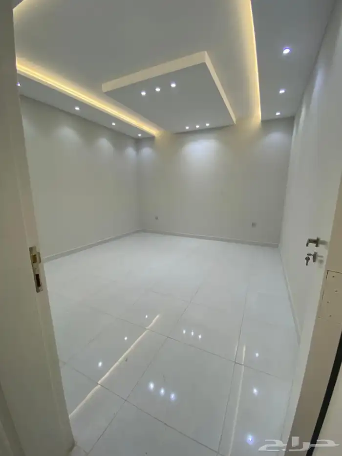 شقه 5 غرف للبيع جديده 17