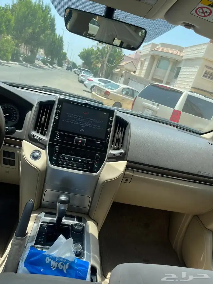 لاندكروزر 8
