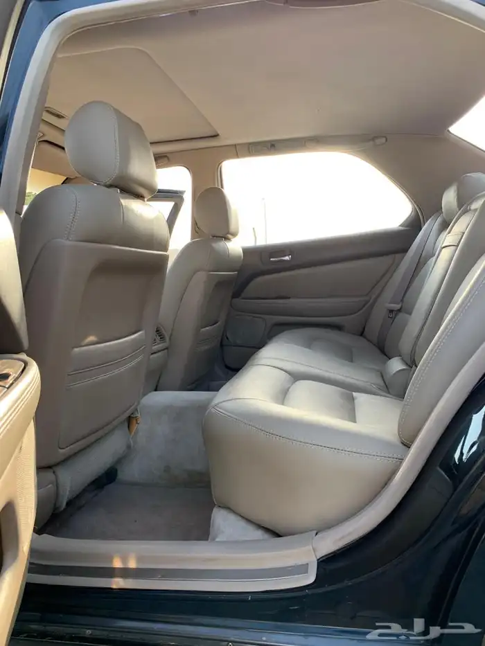 لكزس LS400 8
