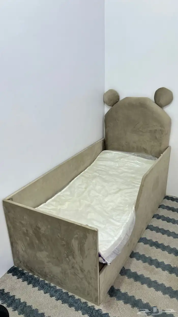 سرير اطفال جديد ما استخدم 0