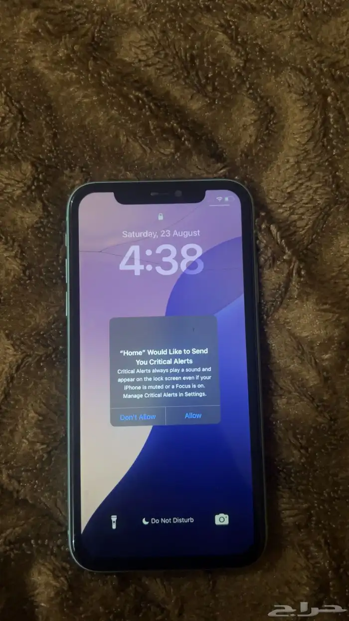 ايفون 11 سليم فقط كسر بسيط بالشاشه على السوم 1