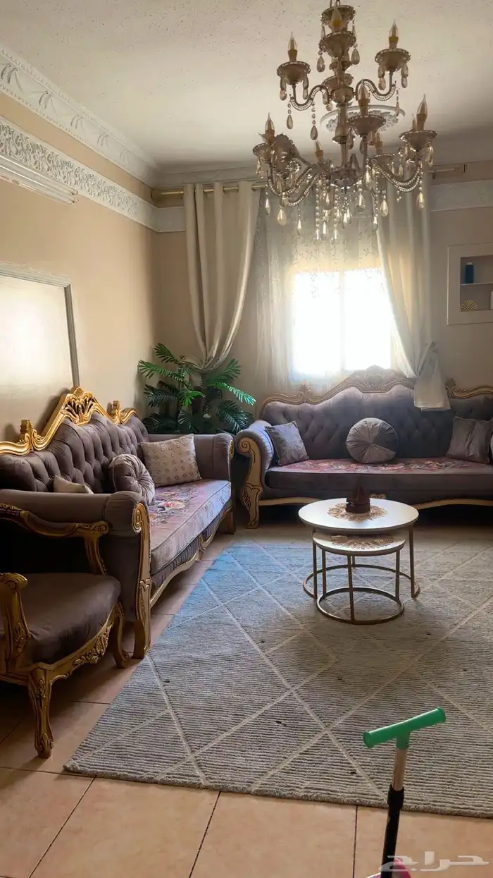 للبيع كنب موديل ملكي 0