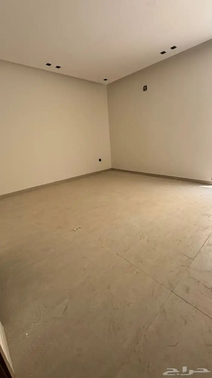 ادوار ارضيه وعلويه في حي عكاظ سعر665 الف 7