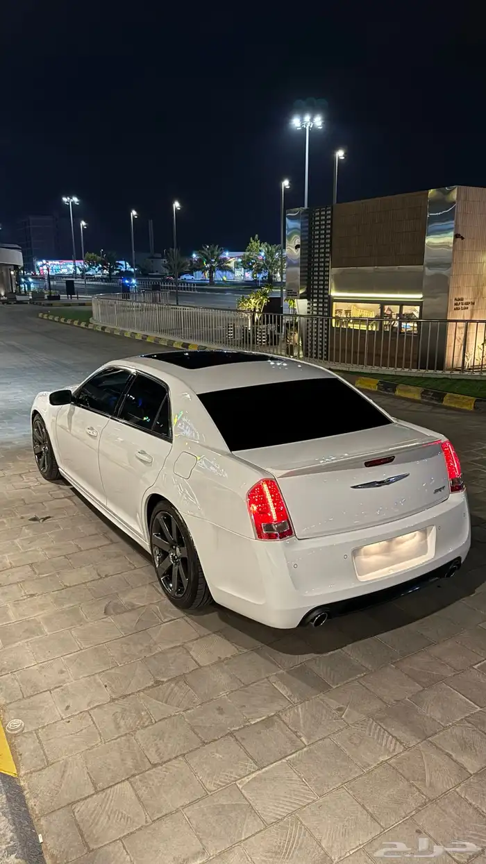 كرايسلر SRT صيانات الشركه 100km 37