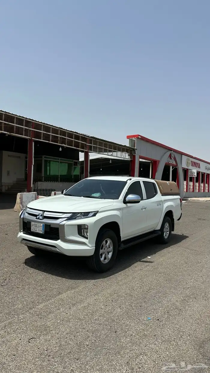 ميتسوبيشي L200 بنزين دبل قير عايدي   موديل 2023 1