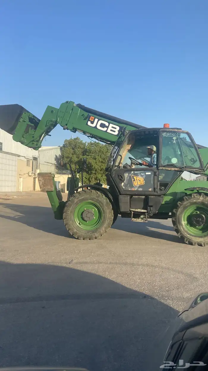 رافعات شوكيه وسيزرلفت ومان لفت وكرينات جي سي بي 2