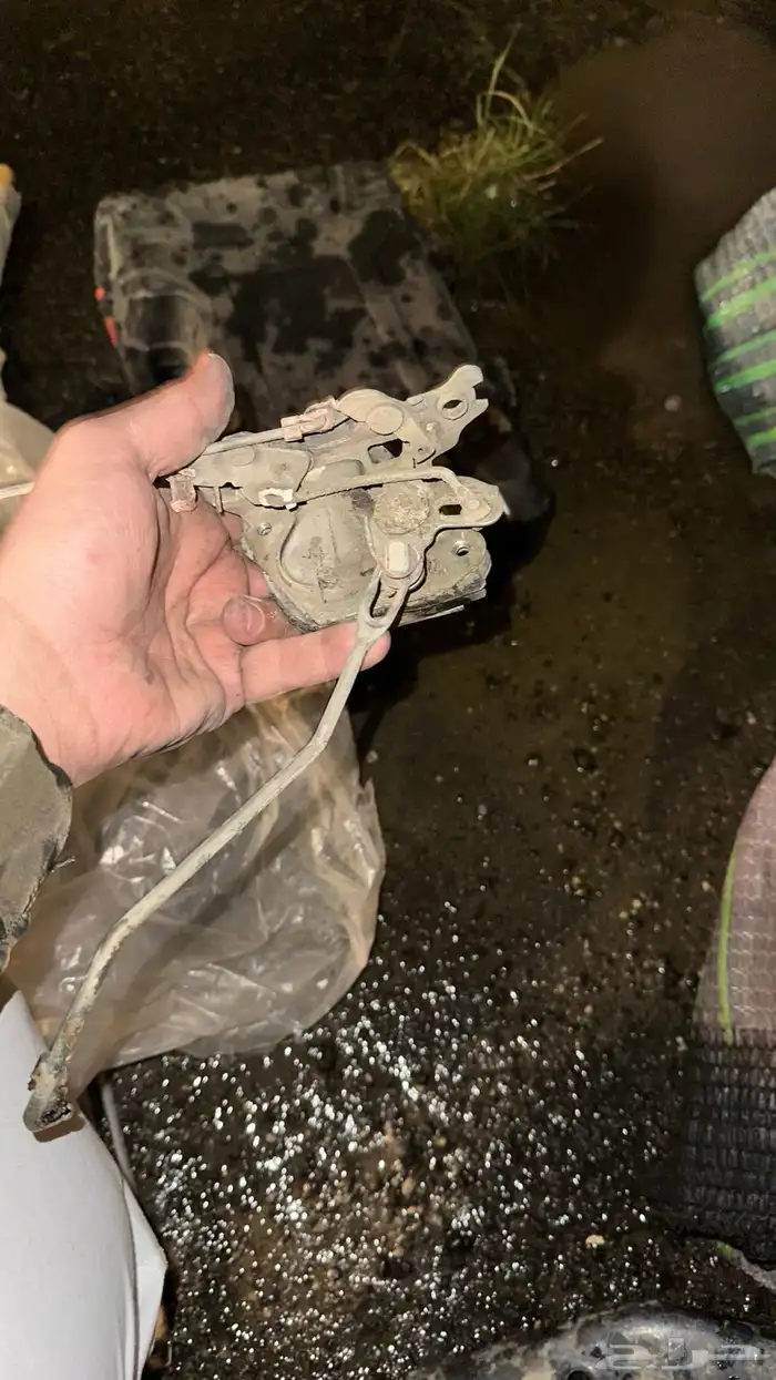 قاعدة قزاز هندل و قفل باب هايلكس من 89 الى 97 6