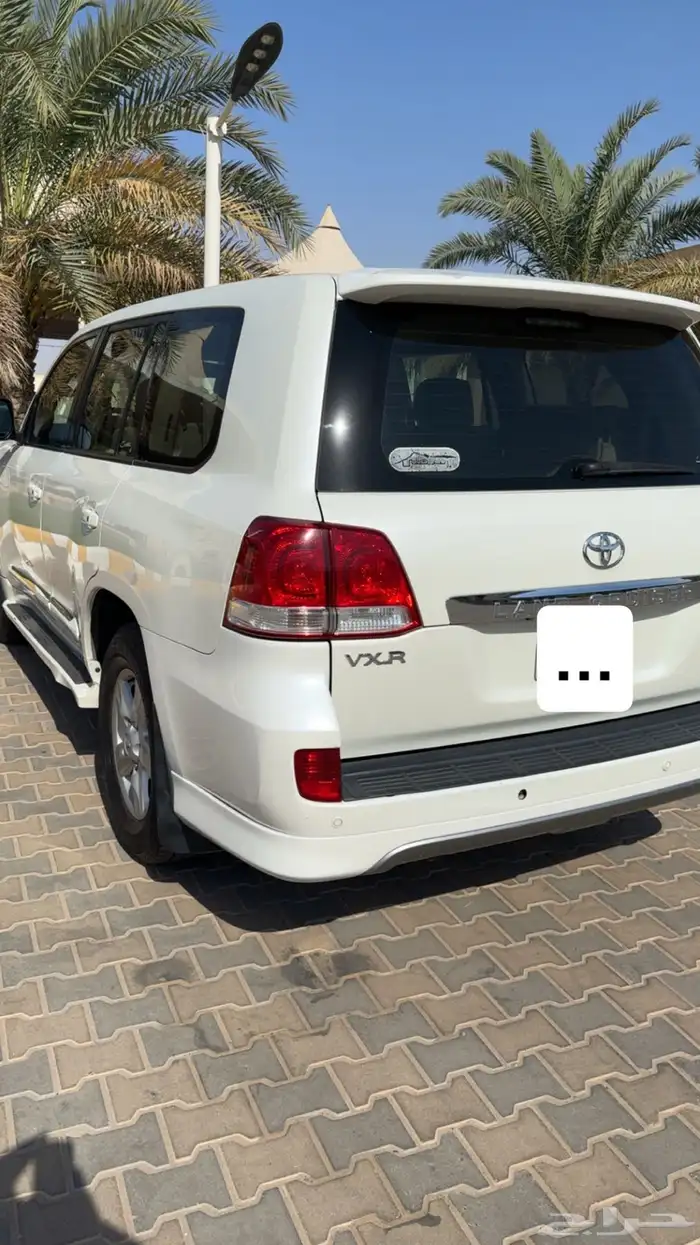 جيب VXR فل كامل موديل 2010 3