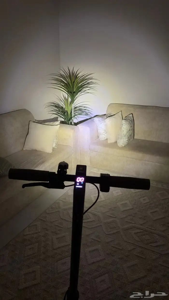 سكوتر نضيف مره سو الستخدام فيه فقط الدعاسه ماتكلف 20 5