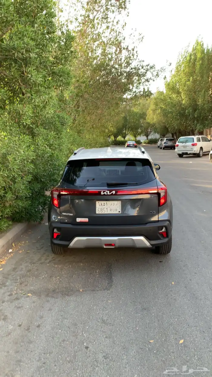 كيا سيلتوس GLS 2024 رصاصي سقف ابيض ممشى 2600 فقط 5