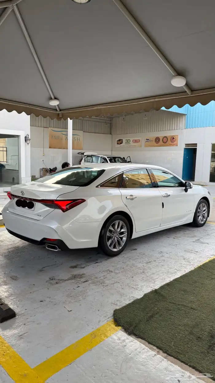 افالون 2022 XLE عبداللطيف جميل 40KM 3