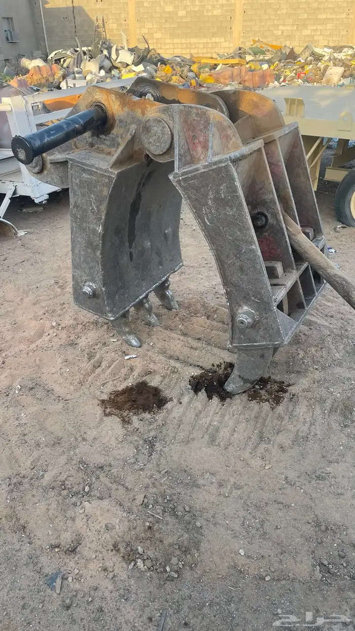 كماشه بكلين حديد نظيفه ع الشرط 5