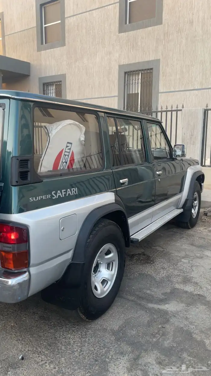 نيسان بترول مديل 1990 16