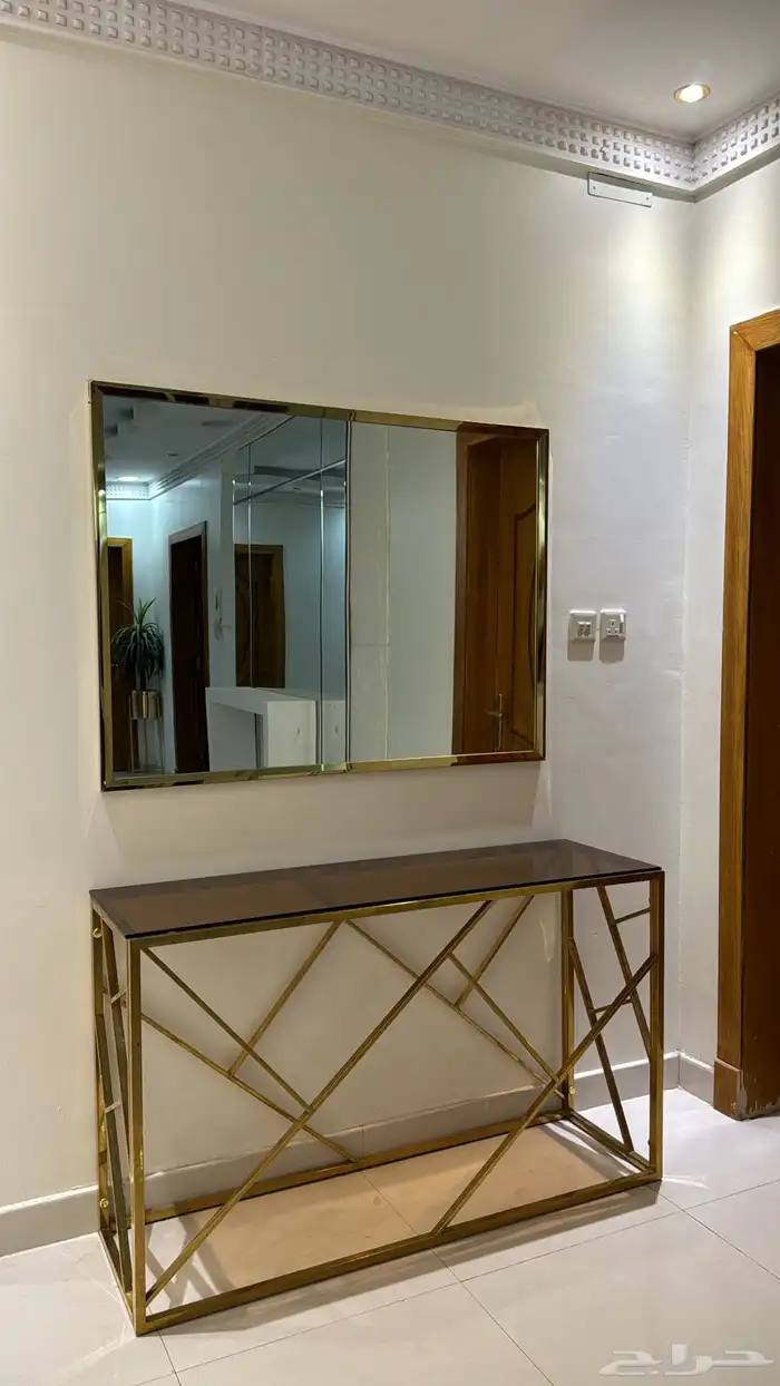 طاولة طقم ومدخل ومراية 1