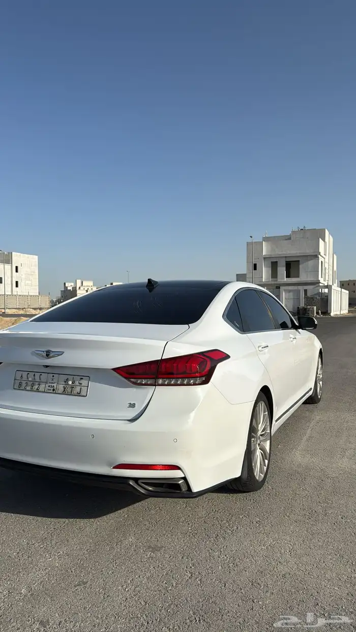 جينيسس 2015 رويال 14