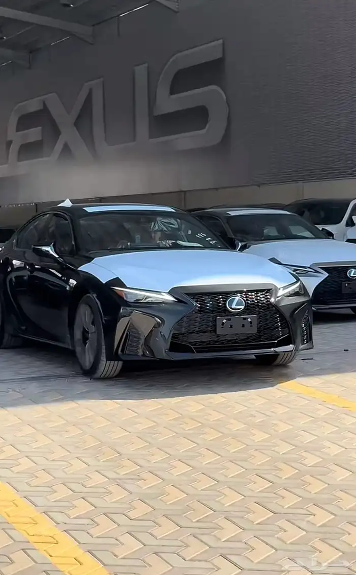 مطلوب لكزس is 350 f sport 0